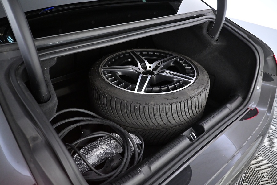 Mercedes-Benz EQE vaihtoauto