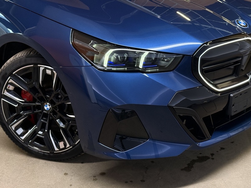 BMW i5 M60 vaihtoauto