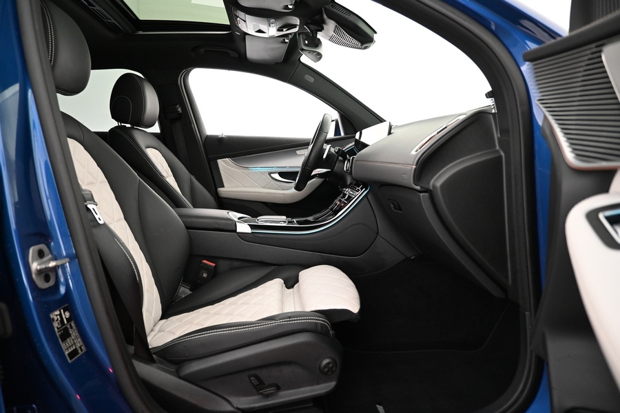 Mercedes-Benz EQC vaihtoauto