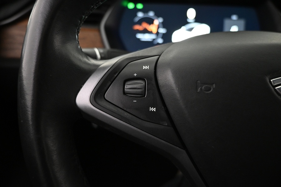 Tesla Model S vaihtoauto