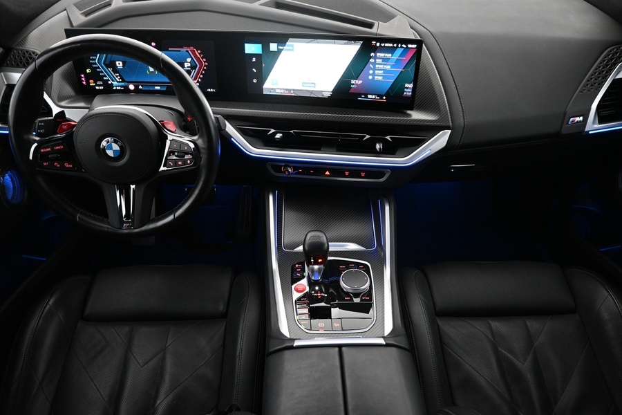 BMW XM vaihtoauto