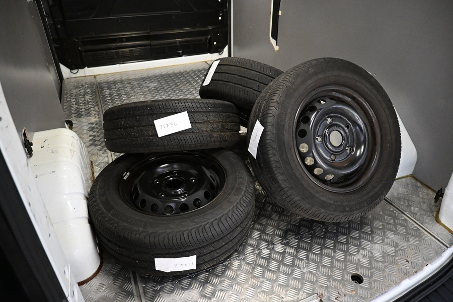 Ford Transit Custom vaihtoauto