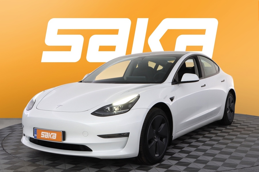Tesla Model 3 vaihtoauto