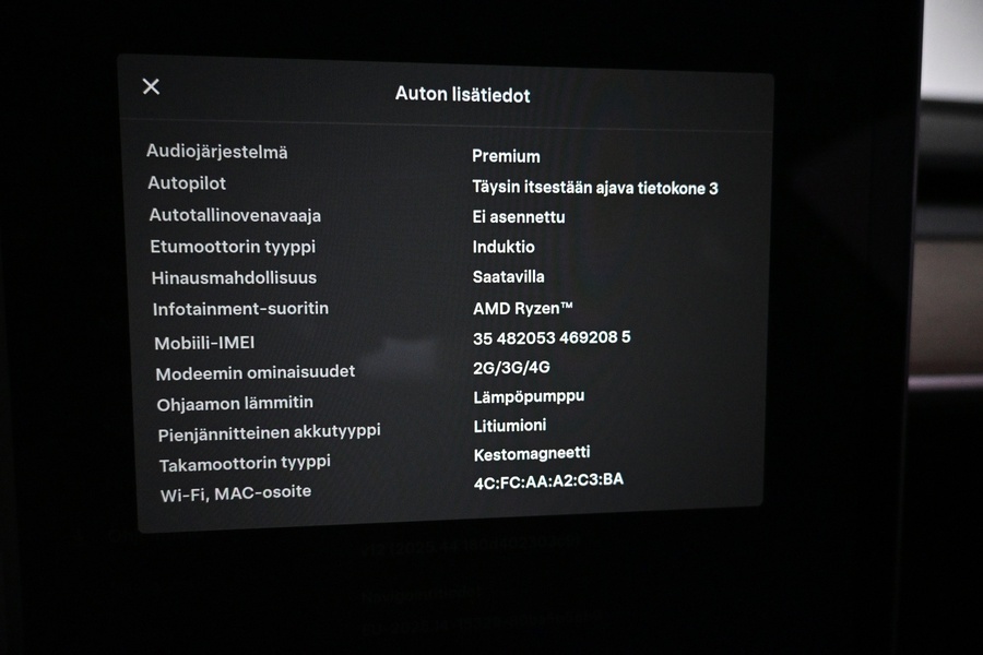 Tesla Model 3 vaihtoauto