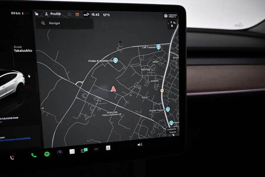 Tesla Model 3 vaihtoauto