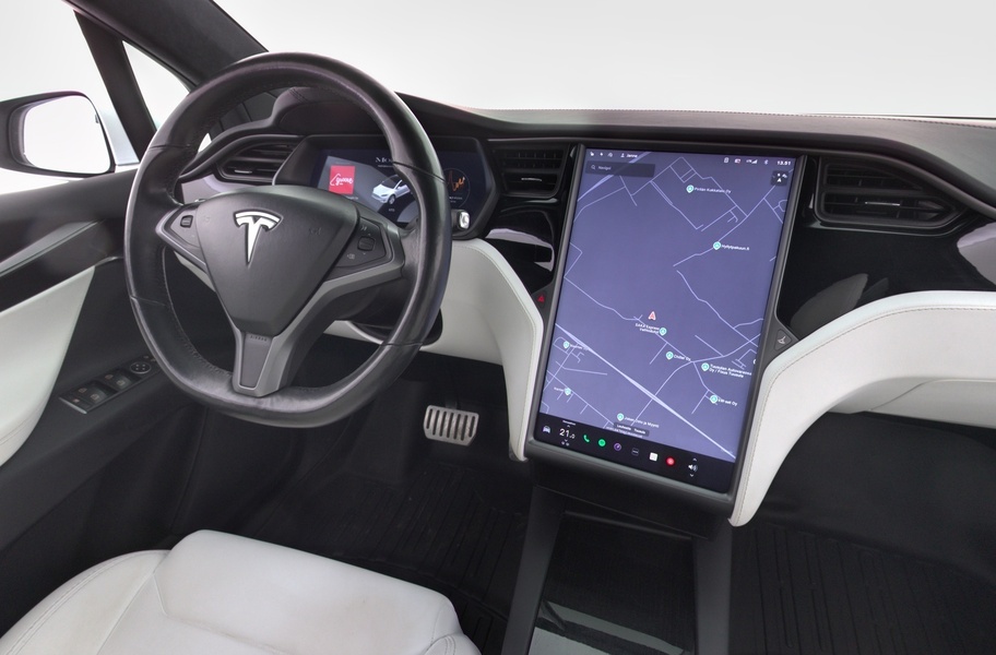 Tesla Model X vaihtoauto