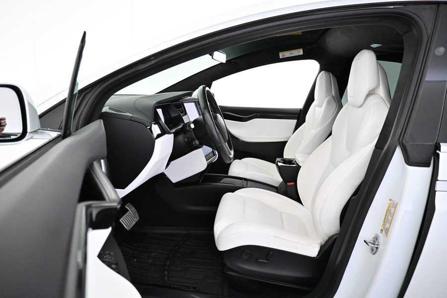 Tesla Model X vaihtoauto