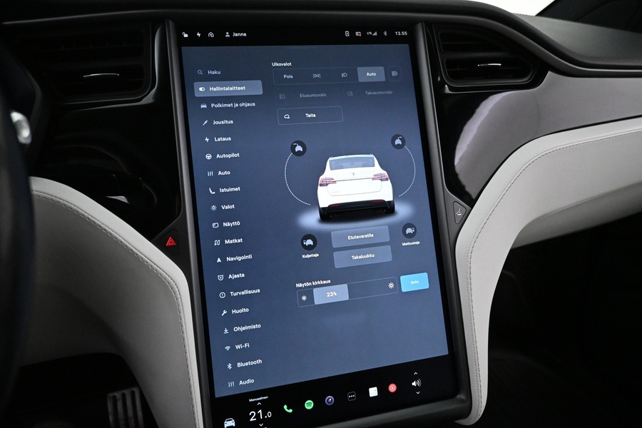 Tesla Model X vaihtoauto