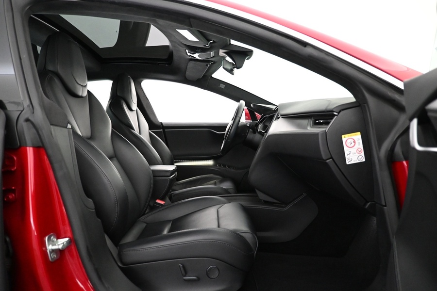 Tesla Model S vaihtoauto