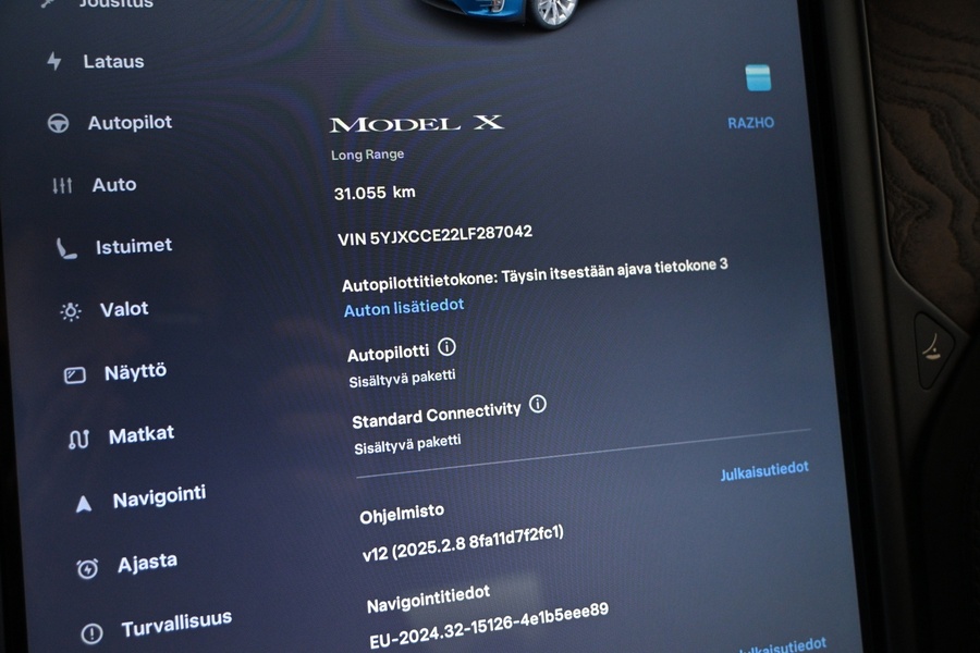 Tesla Model X vaihtoauto