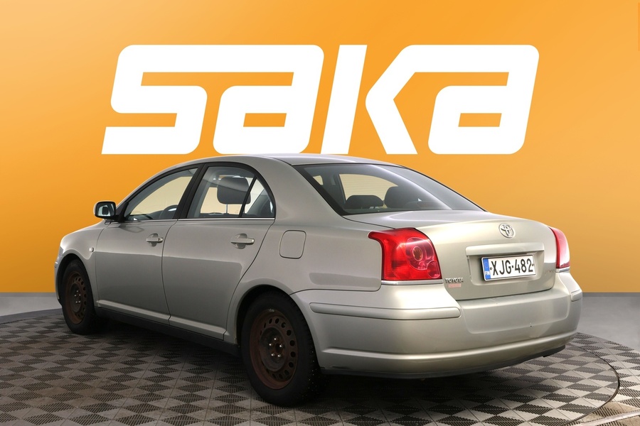 Toyota Avensis vaihtoauto