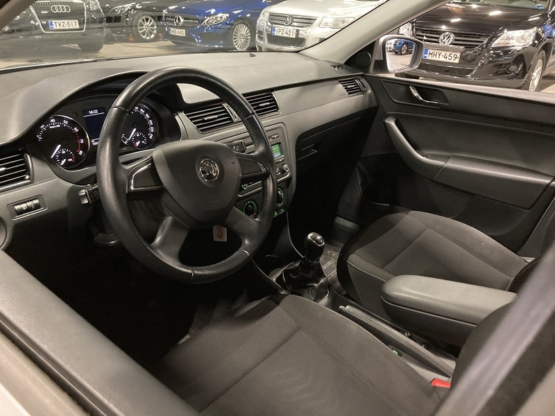 Skoda Rapid vaihtoauto