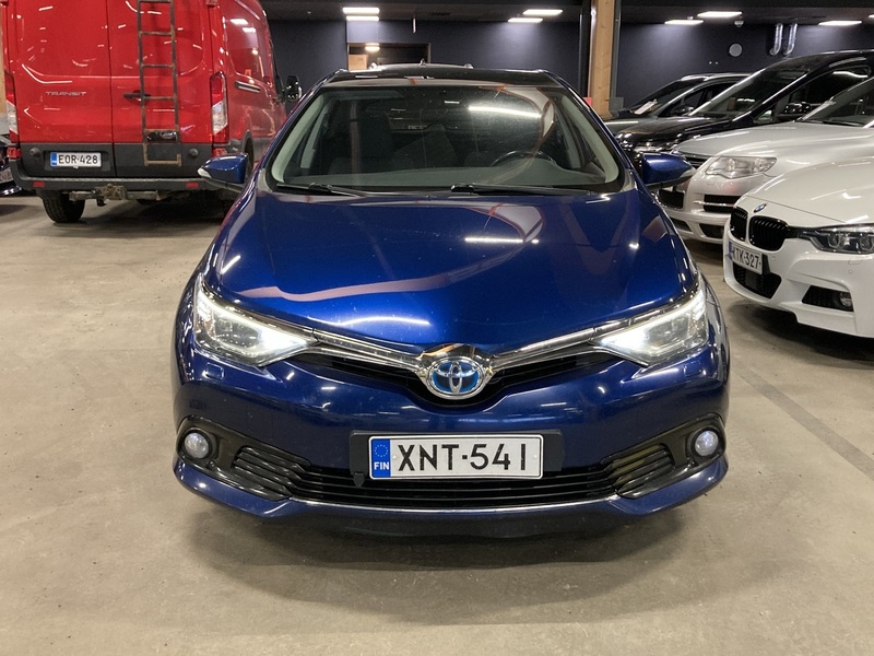 Toyota Auris vaihtoauto