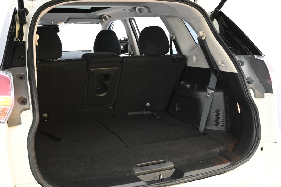 Nissan X-Trail vaihtoauto