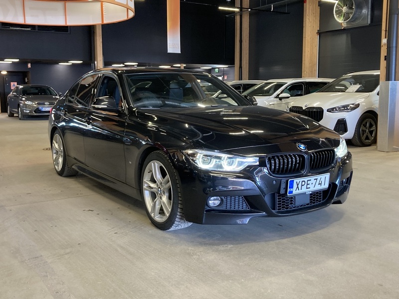 BMW 330 vaihtoauto