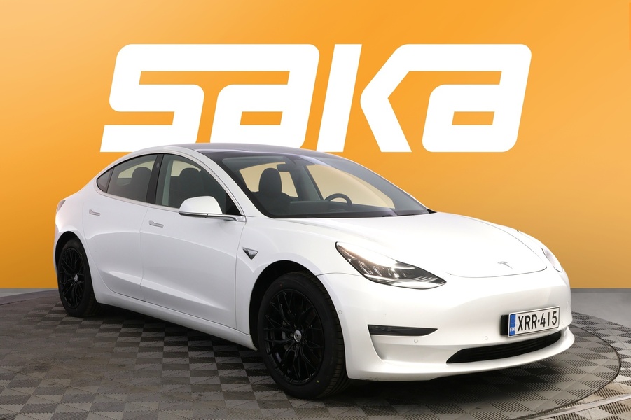 Tesla Model 3 vaihtoauto