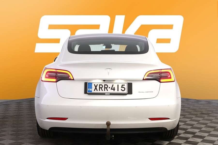 Tesla Model 3 vaihtoauto