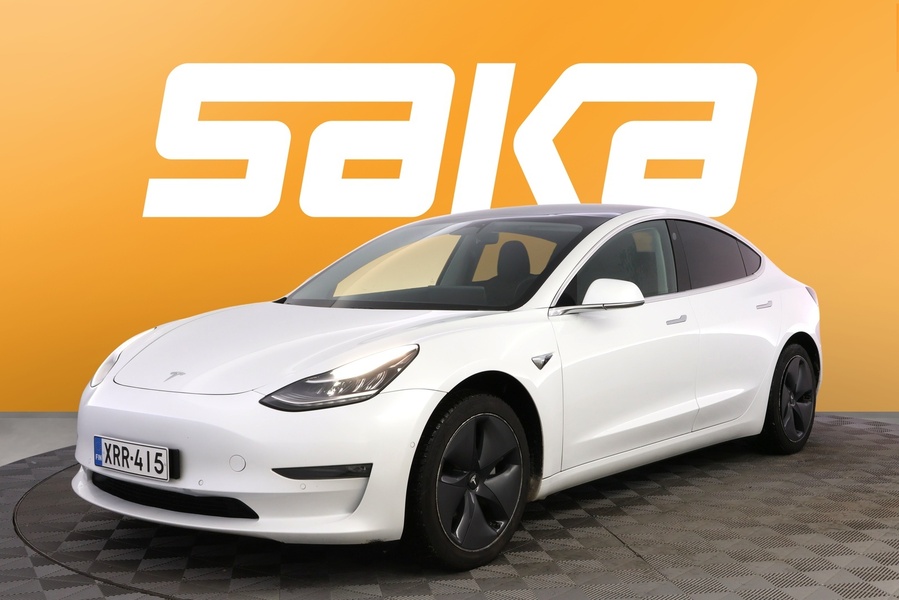 Tesla Model 3 vaihtoauto