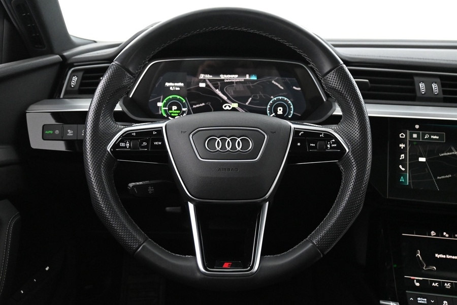 Audi e-tron vaihtoauto