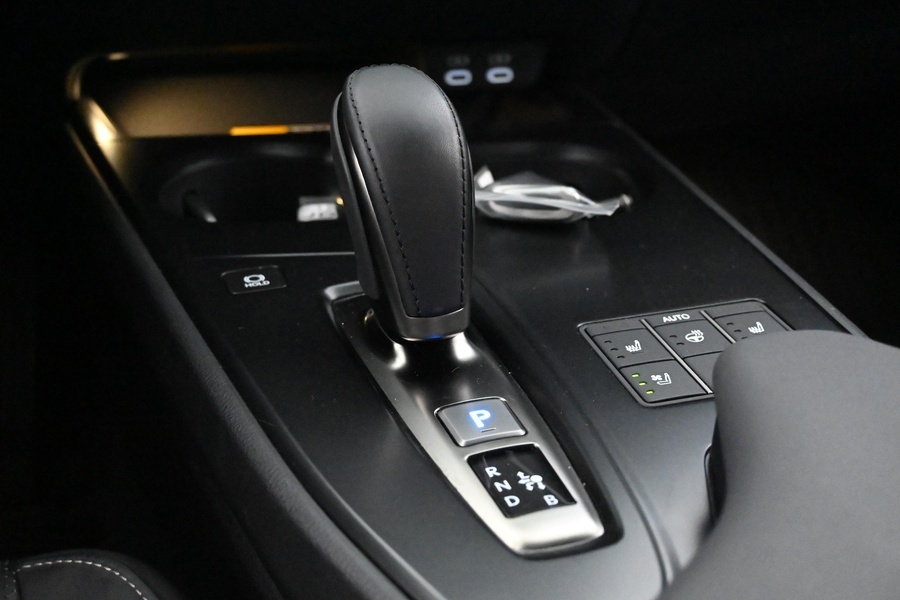 Lexus UX vaihtoauto