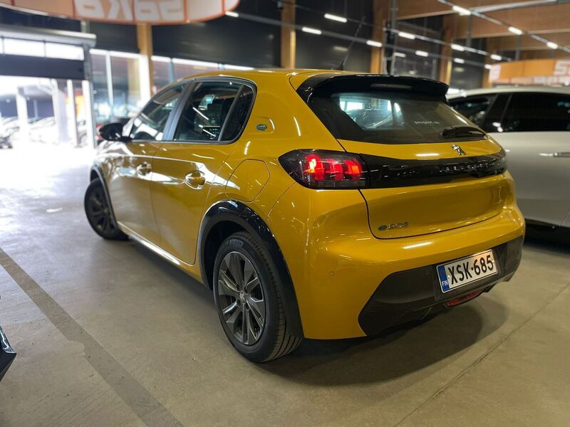 Peugeot e-208 vaihtoauto