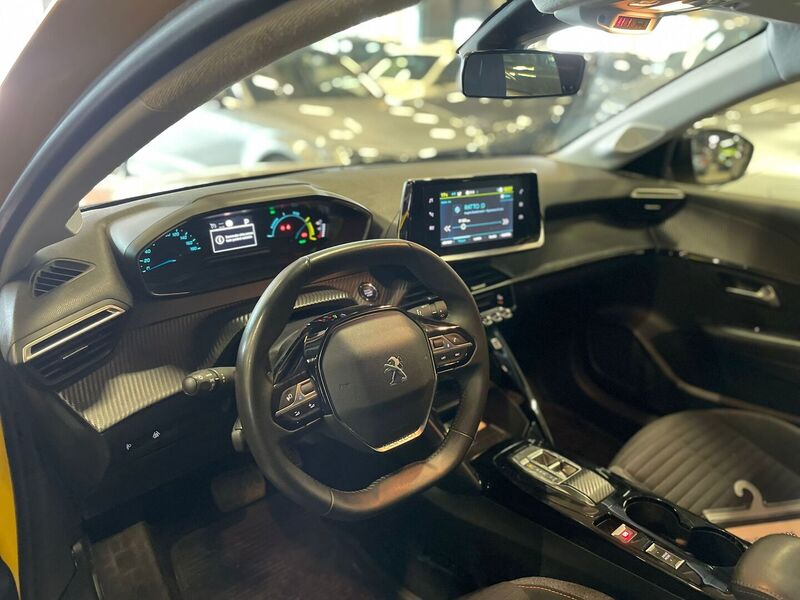 Peugeot e-208 vaihtoauto