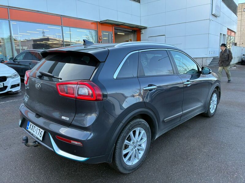 Kia Niro plug-in vaihtoauto