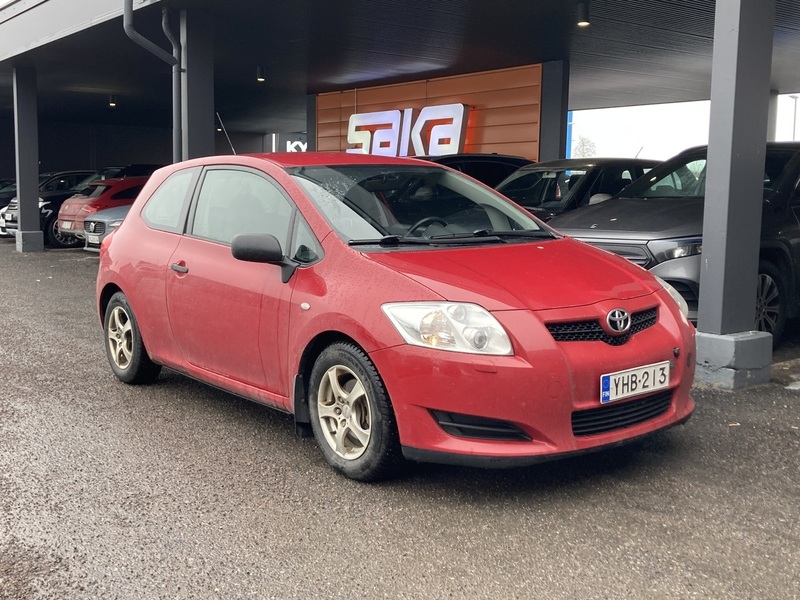Toyota Auris vaihtoauto