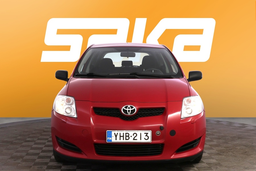 Toyota Auris vaihtoauto