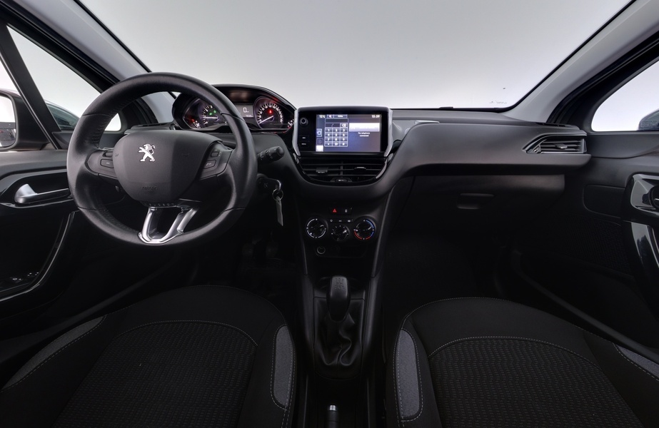 Peugeot 208 vaihtoauto