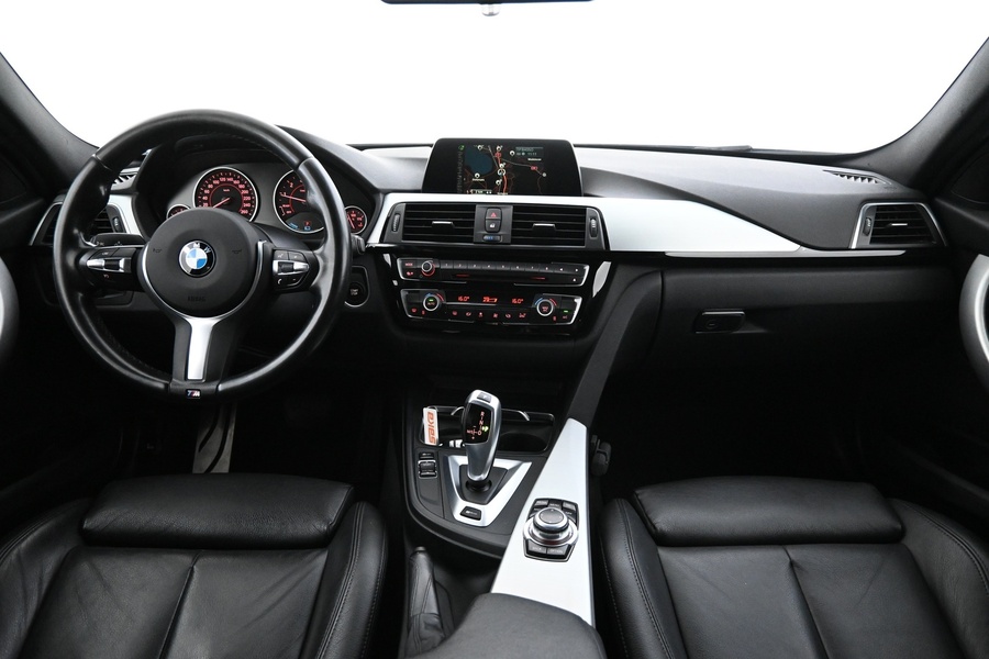 BMW 330 vaihtoauto