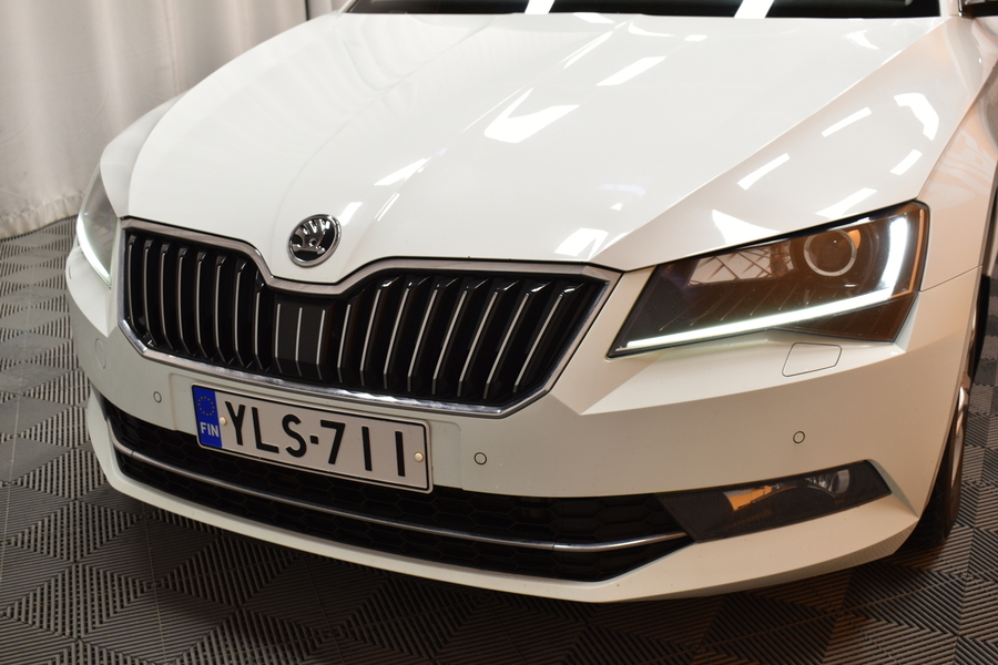 Skoda Superb vaihtoauto