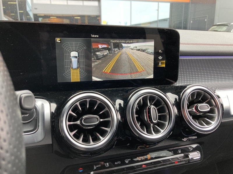 Mercedes-Benz EQB vaihtoauto