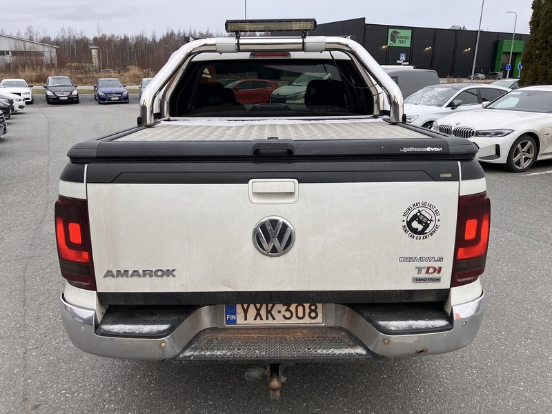 Volkswagen Amarok vaihtoauto
