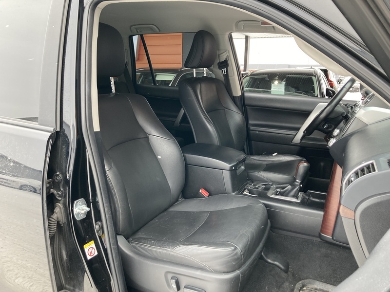 Toyota Land Cruiser vaihtoauto