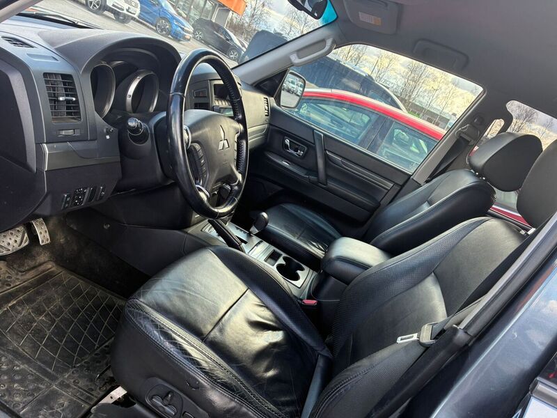 Mitsubishi Pajero vaihtoauto