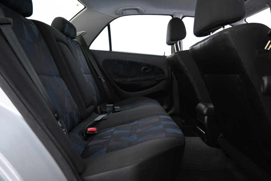 Mitsubishi Carisma vaihtoauto