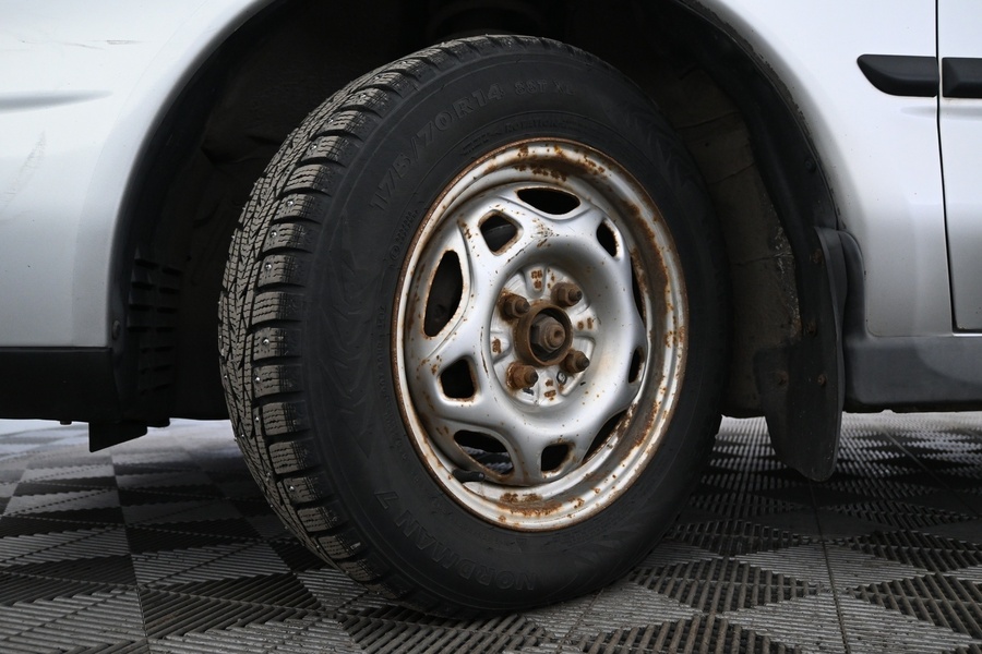 Mitsubishi Carisma vaihtoauto