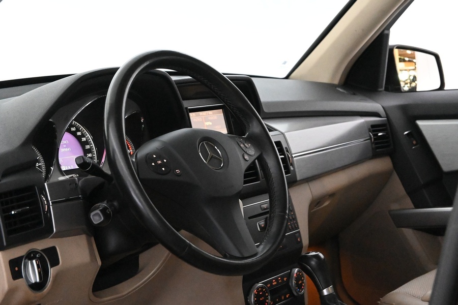 Mercedes-Benz GLK vaihtoauto