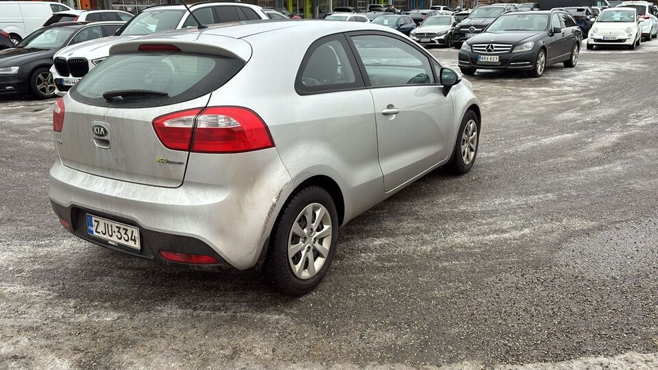 Kia Rio vaihtoauto