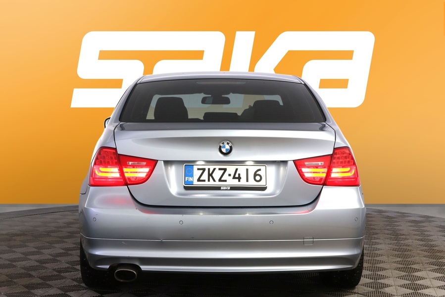 BMW 320 vaihtoauto