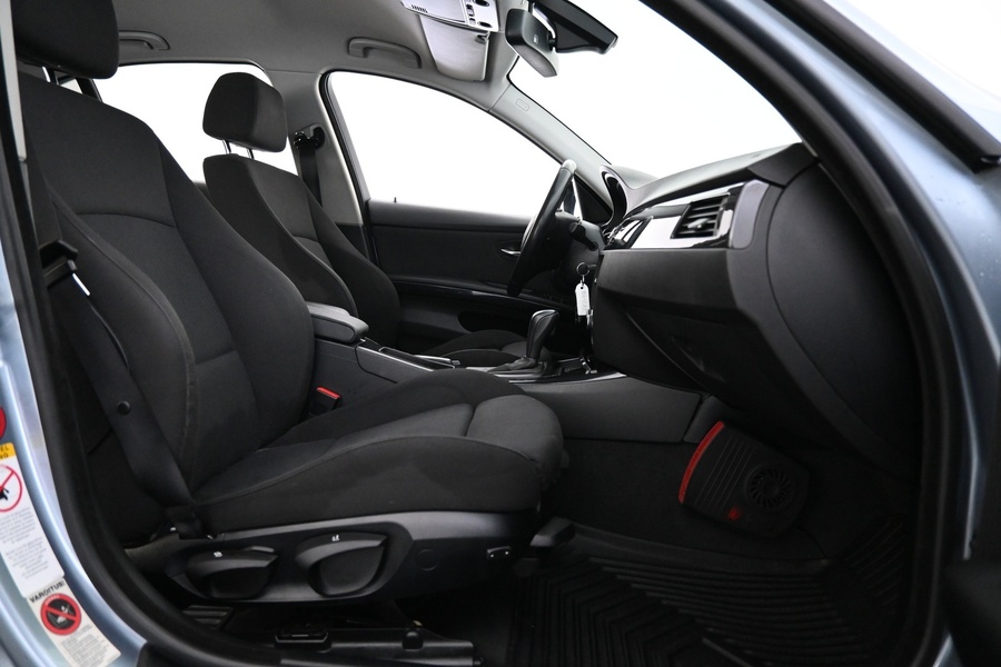 BMW 320 vaihtoauto