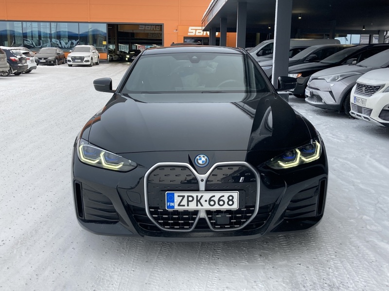 BMW i4 vaihtoauto