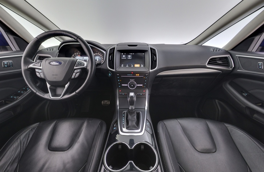 Ford S-MAX vaihtoauto