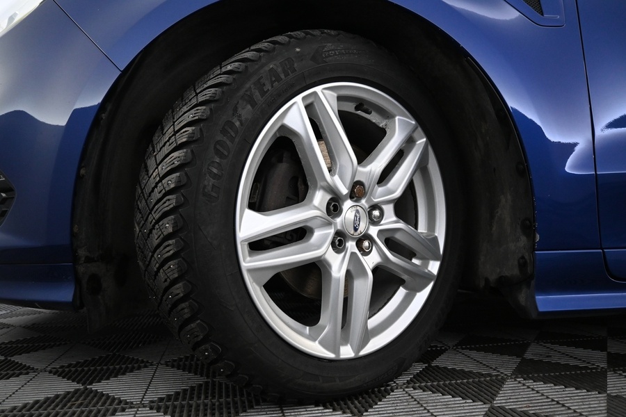 Ford S-MAX vaihtoauto