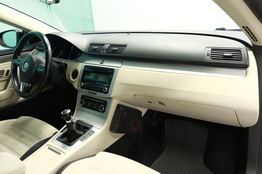 Volkswagen Passat CC vaihtoauto