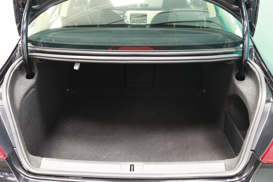Volkswagen Passat CC vaihtoauto