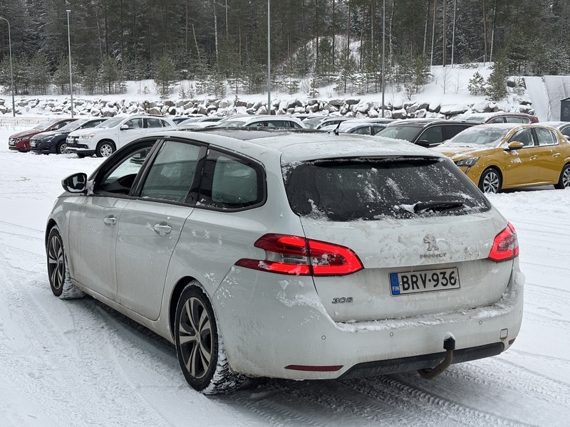 Peugeot 308 vaihtoauto