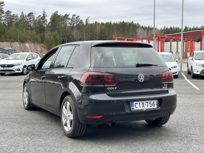 Volkswagen Golf vaihtoauto