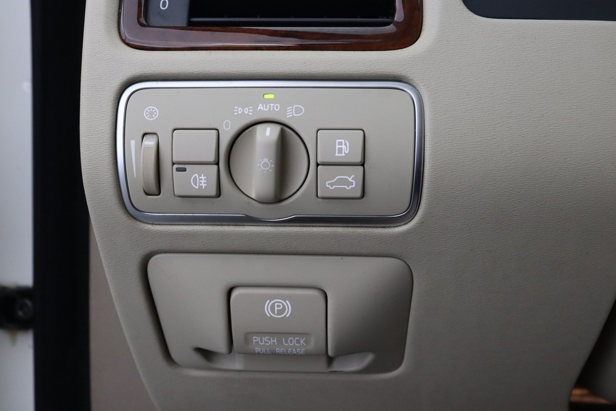 Volvo XC70 vaihtoauto